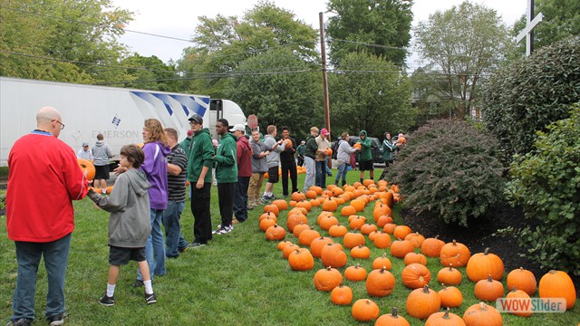 Pumpkins Christ Church 10-9-16 031